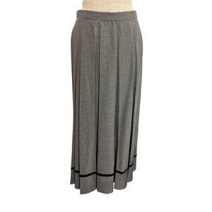 Vintage Orvis Gray Pleated Midi Skirt With Black Trim Size 10 Polyester Wool